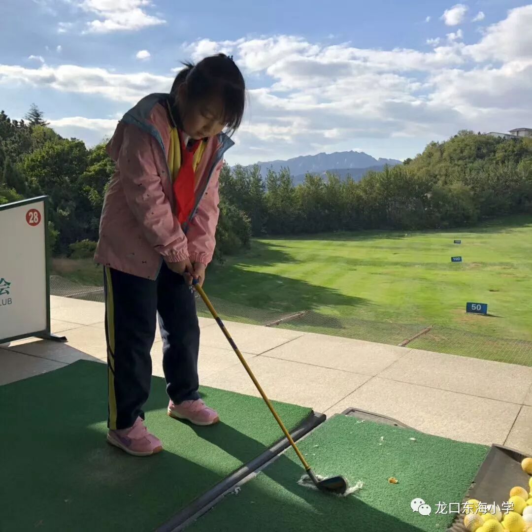 高尔夫常规赛掀起高潮,东海旋风队强势反弹泰山麒麟队,高压逼抢奏功——年轻人站出来了的简单介绍 高尔夫常规赛掀起高潮,东海旋风队强势反弹泰山麒麟队,高压逼抢奏功——年轻人站出来了的简单介绍